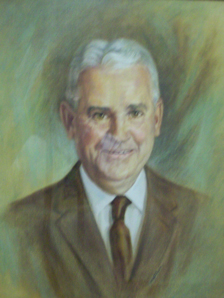 Glenn Kendall was president of CSU Chico. He is the namesake of Kendall Hall. - yksed24yp5l3236e